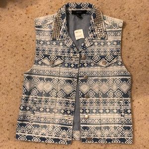 Jean Vest